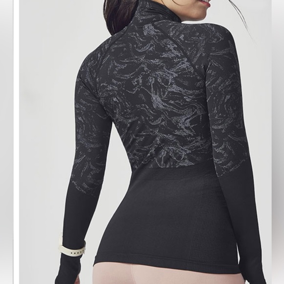 NEW Fabletics Amelia pullover - Picture 8 of 11